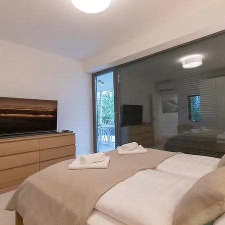 Apartment Pearl Bay